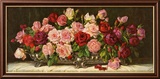 Rosen in Silberner Schale