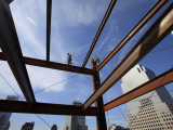 Ironworker Walks a Beam Above the 24th Floor of One World Trade Center in New York