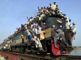 Bangladeshi Muslim Pilgrims Crowd a Train as They Return Home after Three-Day Islamic Congregation