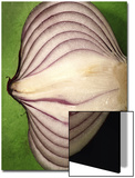 Close-Up of Half of a Red Onion