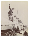 A bord de "la Julie"  personnages sur le pont