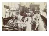 A bord de "la Julie"  personnages sur le pont