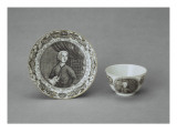 Coupe et soucoupe : Willem von Haren (1710-1768)  homme politique  député de la Frise (1740-1747)