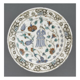 Plat à décor de femme et de fleurs