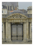 Côté Cour d'Honneur : Porte