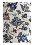 Plat à décor floral pastel