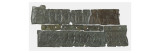 Fragments de plaques de revêtement de porte