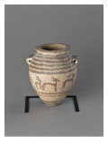 Vase tonnelet à décor de gazelles et lignes ondulées