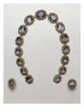 Parure comprenant collier et paire de pendants d'oreilles