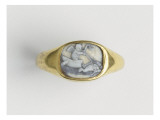 Bague avec incrustation d'un camée  or et agate