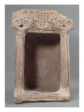 Sanctuaire domestique (paraît correspondre à un culte idolâtrique); terre cuite rose