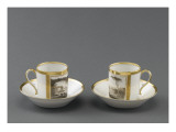 Deux tasses et soucoupes à café : décor de paysages en grisaille
