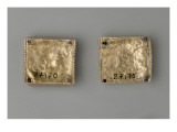 Deux appliques cloisonnées  carrées