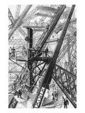 La Tour Eiffel : vue d'ensemble d'une des grues de montage n°2