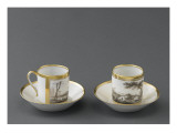 Deux tasses et soucoupes à café : décor de paysage en grisaille