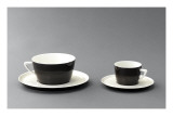 Deux tasses  l'une à café et l'autre à chocolat