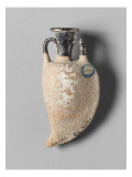 Vase plastique : amphorisque en forme d'amande