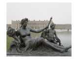 Vue du parc  parterre d'eau  bassin nord  margelle ouest : la Marne