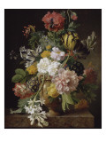 Vase de fleurs avec une tubéreuse cassée