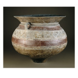 Urne décorée d'un char attelé