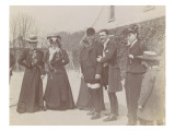 Villers-Cotterêts  personnages dans la cour