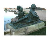 Vue du parc  parterre d'eau  bassin (du midi) sud  margelle est : le Loiret
