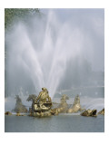 Vue du parc: bassin d'Apollon: Le char d'Apollon  1668-1670