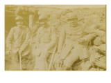 Photographie de Dominique Moreau-Nelaton et de deux soldats dans les tranchées