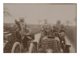 Fonds René de Knyff : retour de Roubaix M Huillier sur Panhard avec M Huillier père  printemps