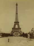 Paris  1900 World Exhibition  The Eiffel Tower