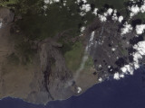 Multiple Plumes Blow Toward the South-Southwest from Kilauea in the Hawaiian Islands