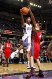 New Jersey Nets v Sacramento Kings: Luther Head and Brook Lopez