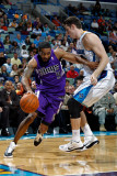Sacramento Kings v New Orleans Hornets: Luther Head and Jason Smith