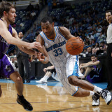 Sacramento Kings v New Orleans Hornets: Willie Green and Beno Udrih