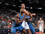 Washington Wizards v New Jersey Nets: Hilton Armstrong and Kris Humphries