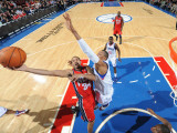 New Jersey Nets v Philadelphia 76ers: Devin Harris and Tony Battie