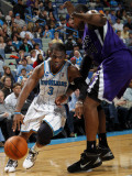 Sacramento Kings v New Orleans Hornets: Chris Paul and Jason Thompson