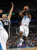 San Antonio Spurs v New Orleans Hornets: Chris Paul and Richard Jefferson