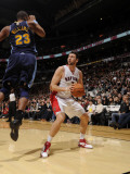 Denver Nuggets v Toronto Raptors: Andrea Bargnani and Shelden Williams