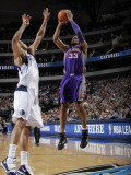 Phoenix Suns v Dallas Mavericks: Grant Hill and Tyson Chandler