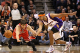 Chicago Bulls v Phoenix Suns: Kyle Korver and Jared Dudley