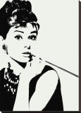 Audrey Hepburn: Cigarillo