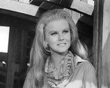 Ann-Margret - The Train Robbers