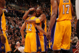 Atlanta Hawks v Los Angeles Lakers  Los Angeles  CA - February 22: Shannon Brown and Kobe Bryant