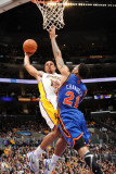 New York Knicks v Los Angeles Lakers  Los Angeles  CA - January 9: Shannon Brown and Wilson Chandle