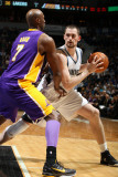 Los Angeles Lakers v Minnesota Timberwolves  Minneapolis  MN - March 1: Kevin Love and Lamar Odom