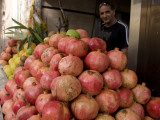 Pomegranates and Pomegranate Juice Vendor