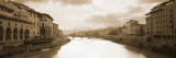 Arno River  Florence  Italy