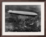 The LZ 129 Graf Zeppelin  over Philadelphia  Pennsylvania  October 16  1928