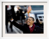 President Obama Waves as He Walks Down Pennsylvania Ave to the White House  January 20  2009
